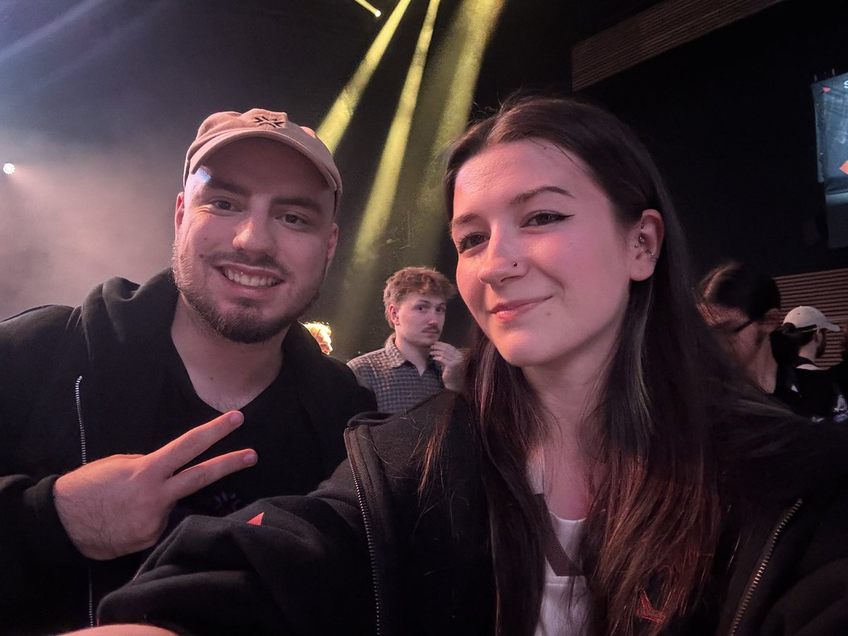 jess ✮⋆˙ tweet media