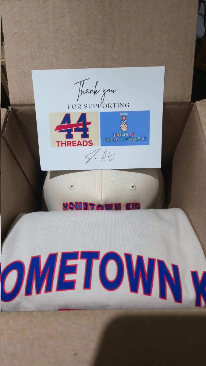 tayylorrmaee's tweet photo. hometown kid delivery ๐ฅน #BillsMafia #BuffaloJoe https://t.co/FyQdx55wIE