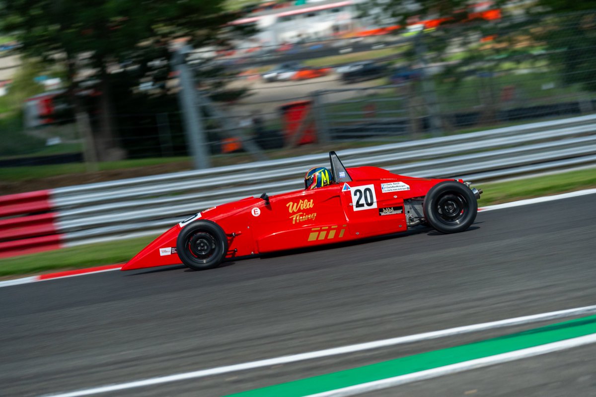 Charlie_Mann20's tweet image. We’re racing tomorrow for round 6 of the United Formula Ford championship at Brands Hatch. A jam packed grid will make for some very close racing. The weather looks changeable so will be a very interesting day! 🏎️💨
➖
➖
➖
#FormulaFord #Ford #racecar #formulacar #singleseater