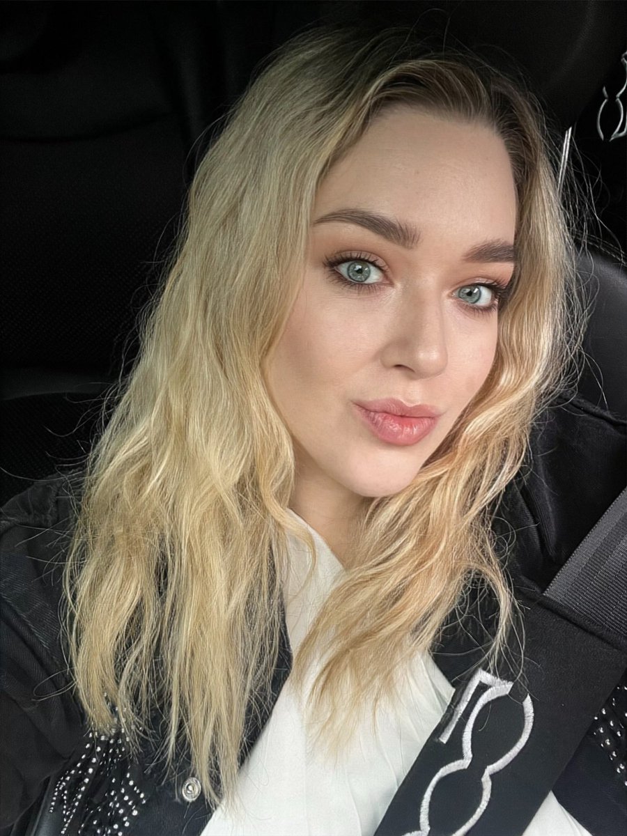 Сфоткайся так, ніби тривожка не фігачить тебе кожні 5 хв: