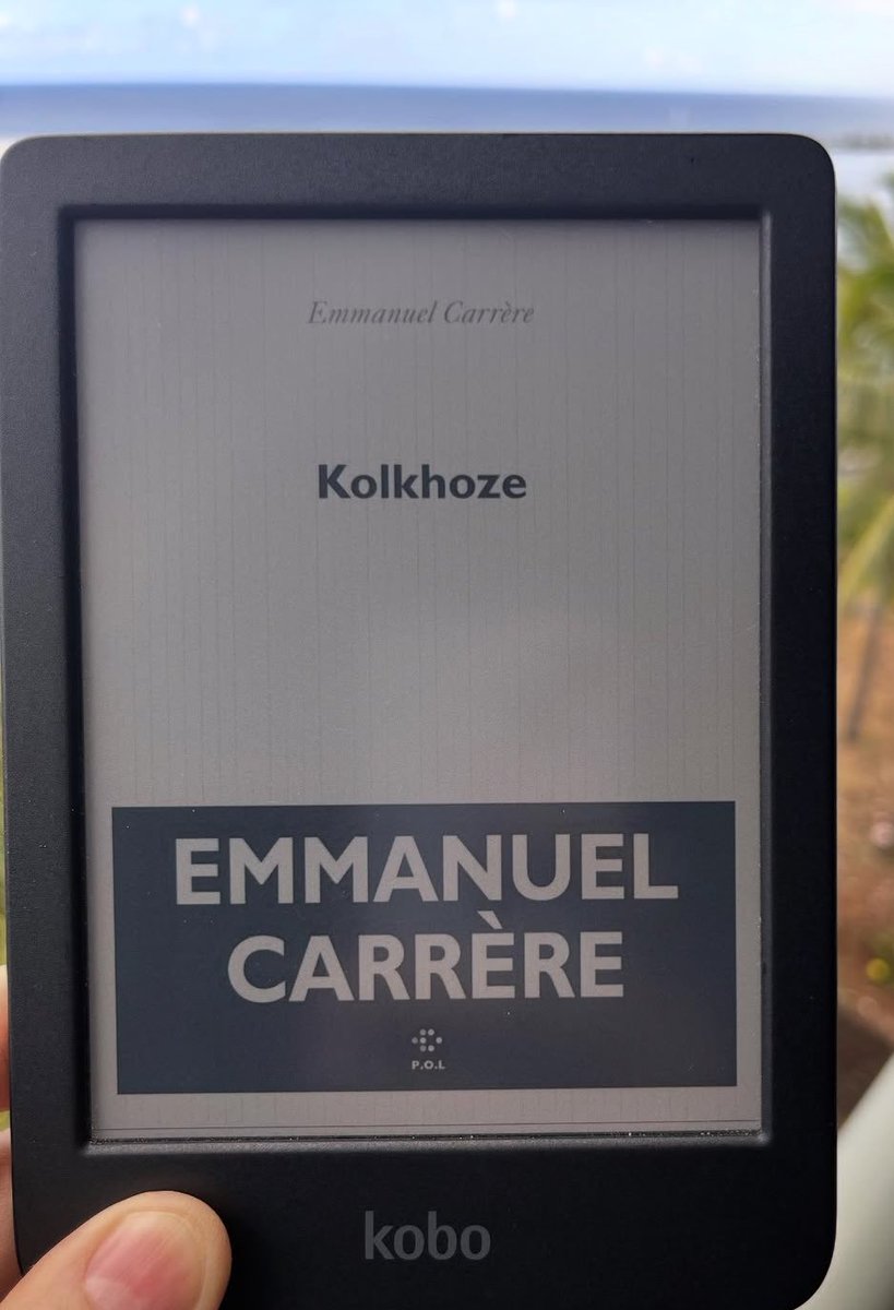 Une réussite ! Le livre est construit autour d’histoires enchevêtrées : celle de la famille d’E. Carrere et celle de la Russie. L’histoire familiale est riche et émouvante. La description et l’analyse de la société, de la psychologie, de l’âme russes sont passionnantes.