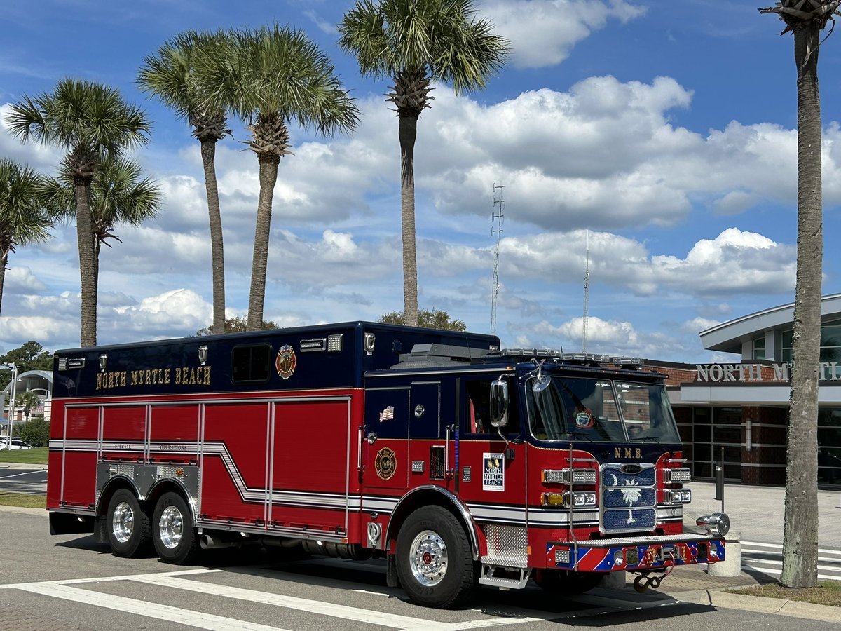 Andrew Fenton (@andrewfentonayf) on Twitter photo Only a few months in service yesterday I photographed this impressive Heavy Rescue running as R1 in North Myrtle Beach, South Carolina. It is a 2025 Arrow XT. Many thanks to the helpful duty crew especially the Lt and the driver <a href="/PierceMfg/">Pierce Mfg</a> <a href="/NMBFireRescueSC/">N. Myrtle Beach Fire</a> Only a few months in service yesterday I photographed this impressive Heavy Rescue running as R1 in North Myrtle Beach, South Carolina. It is a 2025 Arrow XT. Many thanks to the helpful duty crew especially the Lt and the driver <a href="/PierceMfg/">Pierce Mfg</a> <a href="/NMBFireRescueSC/">N. Myrtle Beach Fire</a>