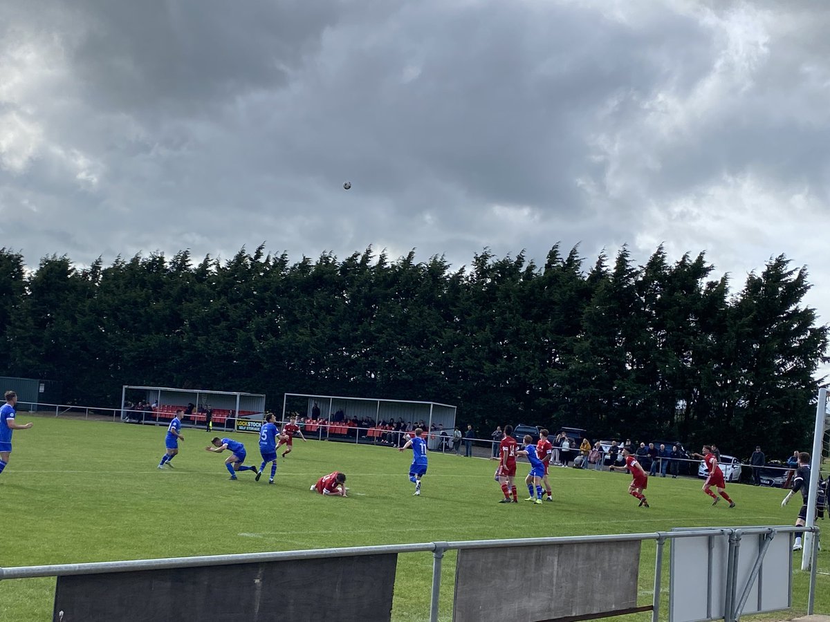 Mari 🏴 (@maricj25) on Twitter photo Gêm pnawn ma yn yr <a href="/ArdalNorthern/">Lock Stock Ardal Northern Leagues</a> (gorllewin)
<a href="/LlannefyddFc/">CPD Llannefydd FC</a> 1
<a href="/LlangefniTownFC/">𝗟𝗟𝗔𝗡𝗚𝗘𝗙𝗡𝗜 𝗧𝗢𝗪𝗡 𝗙𝗖 🏴</a> 2
📍Cae Llan, Llannefydd 🏴
Brwydr caled i Llannefydd heddiw yn erbyn un o'r timau cryfaf yn y gynghrair. Perfformiad gwell ail hanner, anlwcus i beidio cael gêm cyfartal
⏰ 2:30 👥 97 Gêm pnawn ma yn yr <a href="/ArdalNorthern/">Lock Stock Ardal Northern Leagues</a> (gorllewin)
<a href="/LlannefyddFc/">CPD Llannefydd FC</a> 1
<a href="/LlangefniTownFC/">𝗟𝗟𝗔𝗡𝗚𝗘𝗙𝗡𝗜 𝗧𝗢𝗪𝗡 𝗙𝗖 🏴</a> 2
📍Cae Llan, Llannefydd 🏴
Brwydr caled i Llannefydd heddiw yn erbyn un o'r timau cryfaf yn y gynghrair. Perfformiad gwell ail hanner, anlwcus i beidio cael gêm cyfartal
⏰ 2:30 👥 97