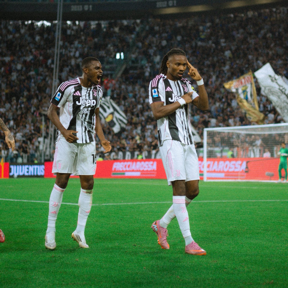juventusfc's tweet image. Questa voglia. 🇫🇷⚽️

#JuveInter [4-3]
