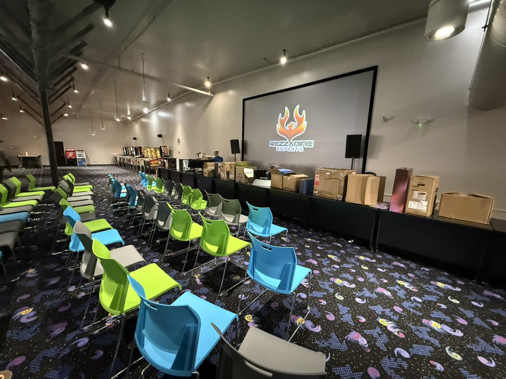 UFDTech's tweet image. Getting ready for the Goodbye Party at Rezzanine Esports in Pittsburgh.
Dozens of giveaways of our own stuff and things graciously provided by sponsors.