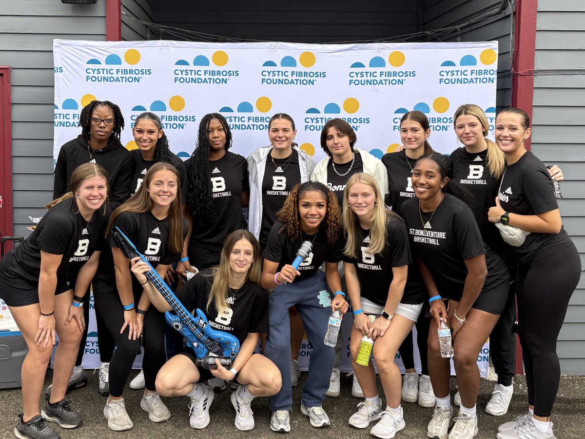 Took great strides for a great cause this morning at the Great Strides CF Walk 👟💛