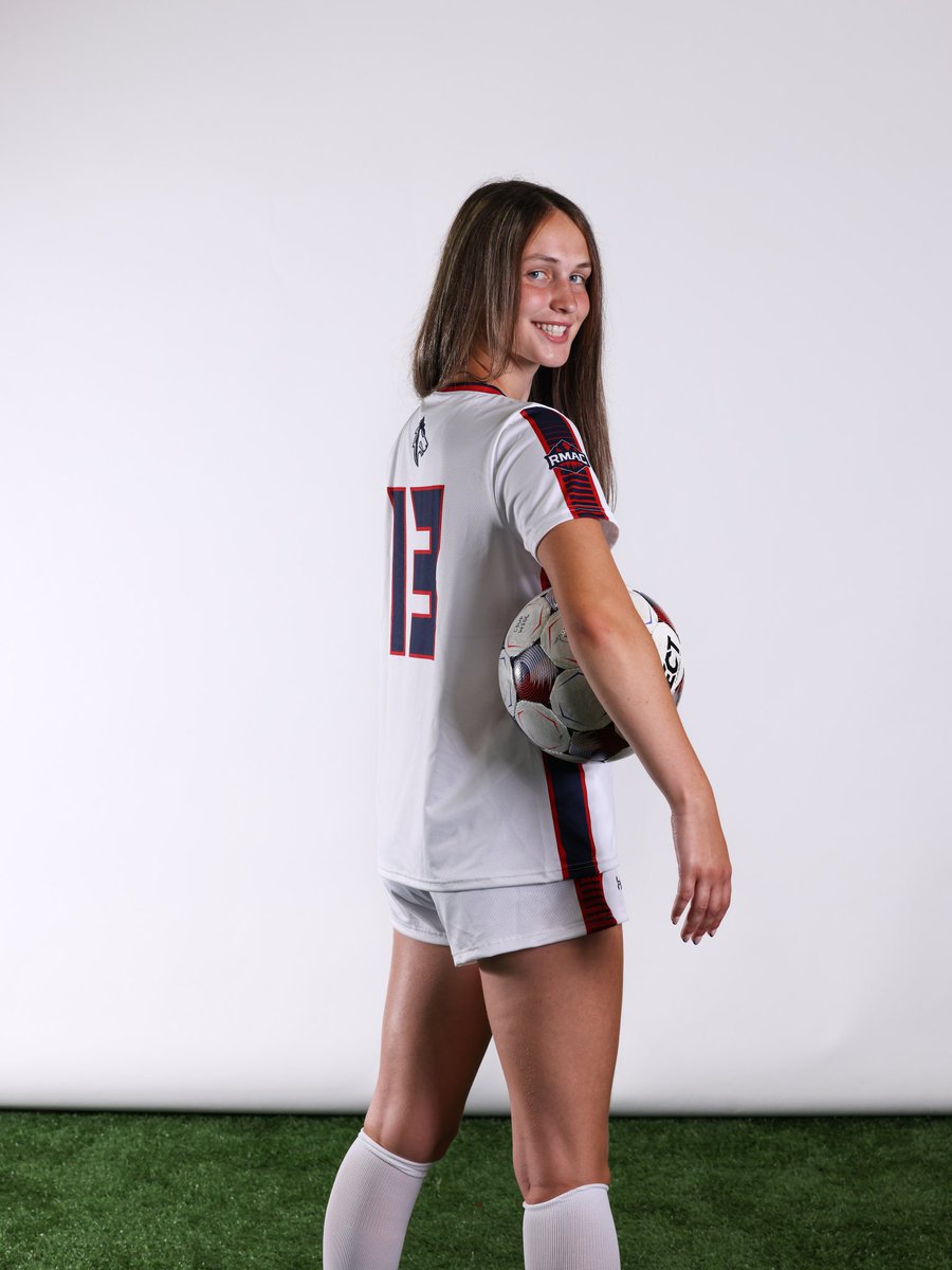Happy Birthday Sara! 🥳 🎂 🎉