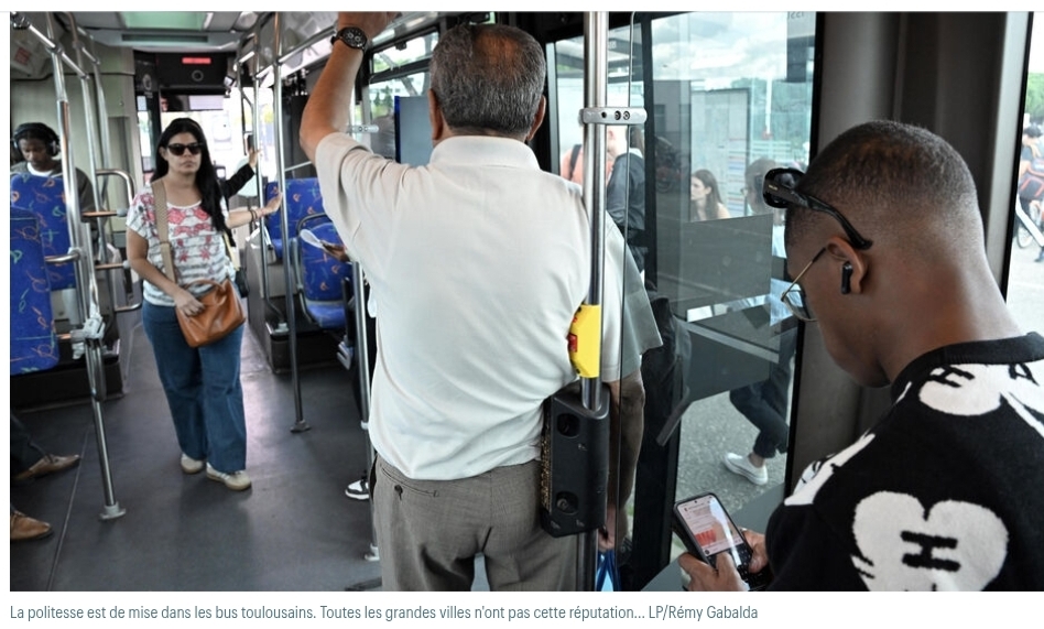 jeanrossignol's tweet image. Le #SelfContrôle en action à #Toulouse, c'est un peu comme changer le gris par de la couleur 
"« Bonjour » en montant, « Merci » en descendant : comment la #politesse s’est imposée dans les bus toulousains"
leparisien.fr/societe/bonjou…
"Dans la Ville rose, les passagers du réseau de