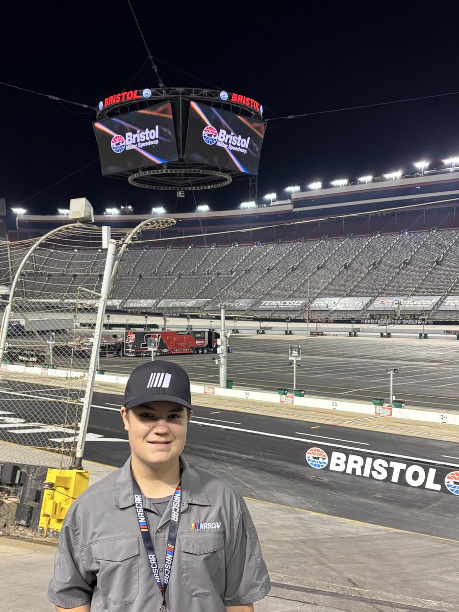 JasonBrownlow's tweet photo. Yesterday Bristol race and today UT vs UGA for Cameron! #itsbristolbaby #GoDawgs https://t.co/qOJae17HXA