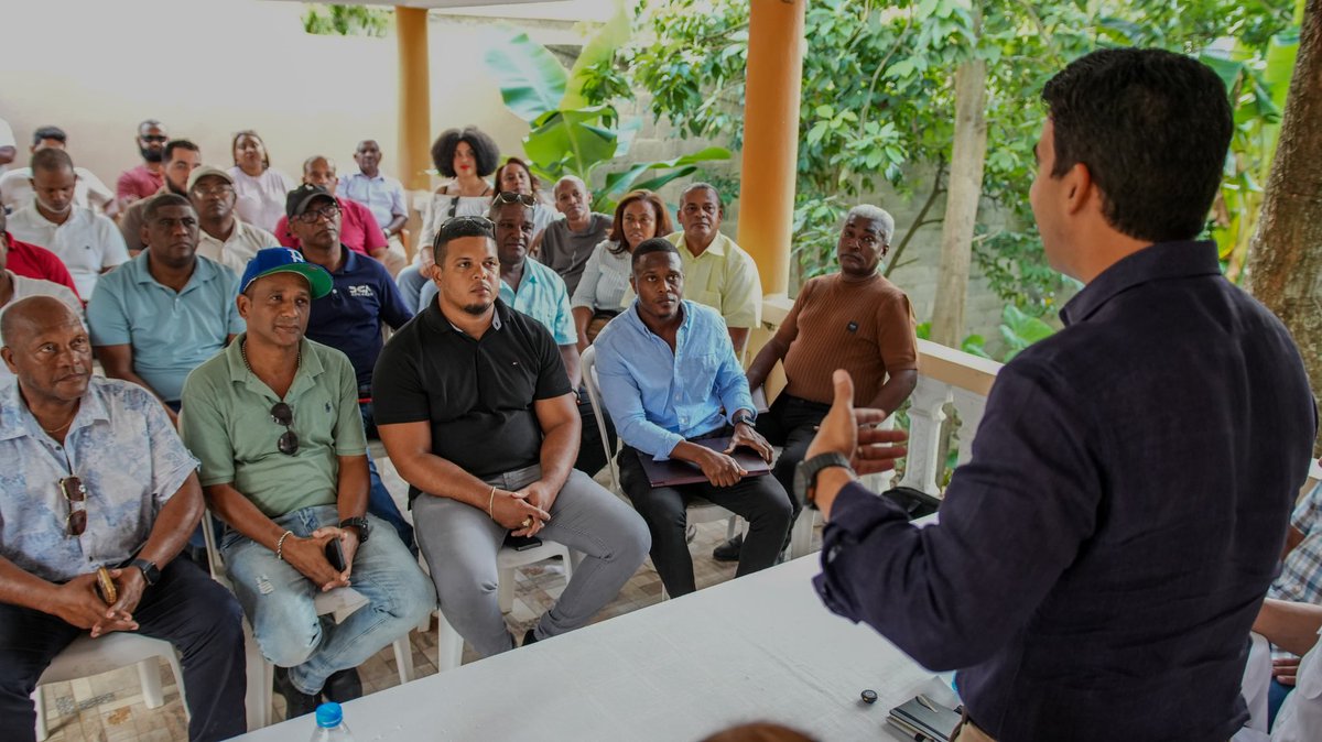 warnaudbisono's tweet image. En Villa Altagracia 📍

Junto a la gobernadora Pura Casilla (@PuraCasilla), el senador Gustavo Lara (@gustavolaras1) y el diputado Otoniel Tejeda (@otoniel_tejeda) conversamos con comunitarios sobre la ampliación del acueducto, ya en su etapa final de prueba.

¡Pronto Villa…