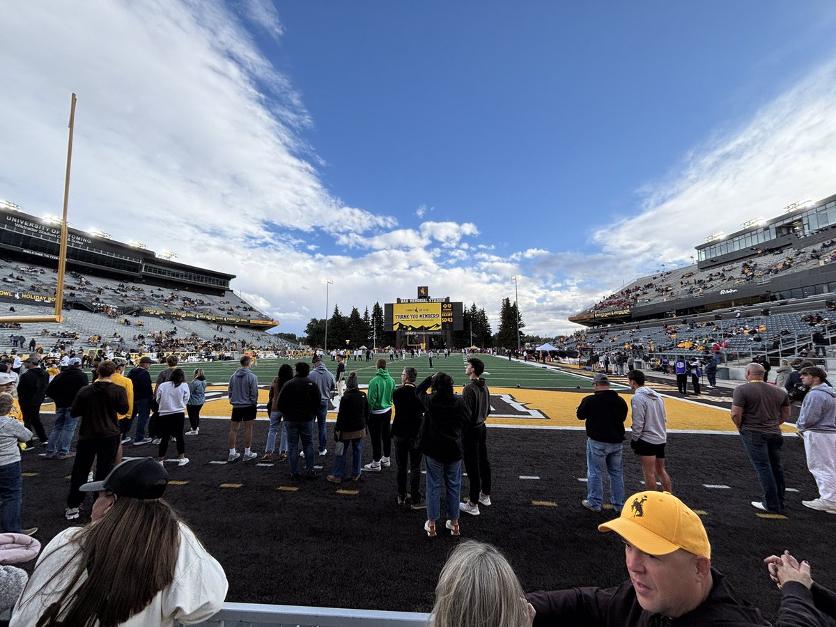 Joshua Hunter (@thejoshhunter) on Twitter photo š War Memorial will be rocking tonight as <a href="/wyo_football/">Wyoming Cowboy Football</a> hosts No. 20 <a href="/Utah_Football/">Utah Football</a> in a throwback rivalry clash. The Utes travel deep into Cowboy Countryābut judging by the red in the stands, they didnāt come alone. Hereās hoping for a gritty, competitive battle at 7,220 feet. š War Memorial will be rocking tonight as <a href="/wyo_football/">Wyoming Cowboy Football</a> hosts No. 20 <a href="/Utah_Football/">Utah Football</a> in a throwback rivalry clash. The Utes travel deep into Cowboy Countryābut judging by the red in the stands, they didnāt come alone. Hereās hoping for a gritty, competitive battle at 7,220 feet.