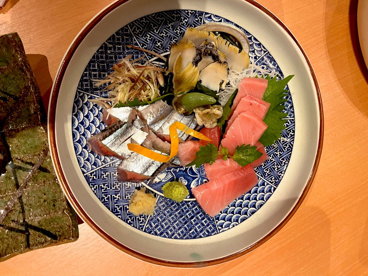 atsushi_duzhi's tweet image. 昨夜の宴😆
スパルタンレース後の男９人ということで、食べ物があっという間になくなっていく😆
全部の料理が美味しい、素敵なお店でした✨

#越後湯沢　#ごはんどころかぶら木