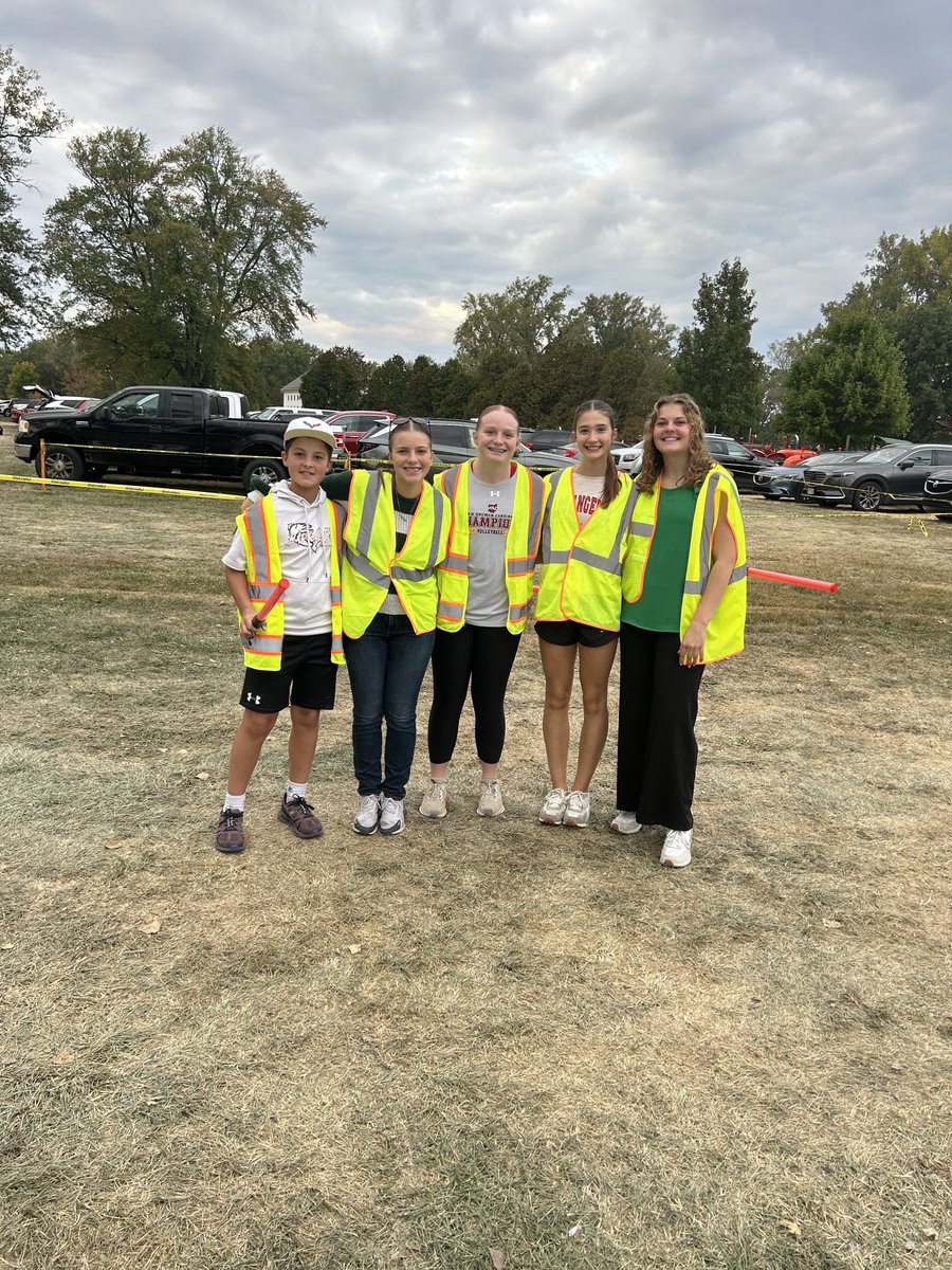 Finishing a long day of parking with a great crew.  Thanks to all the volunteers.