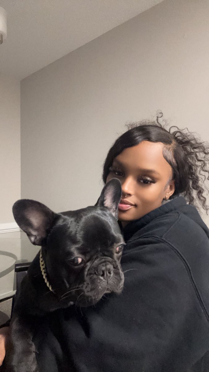 thaBIGGEST . tweet media