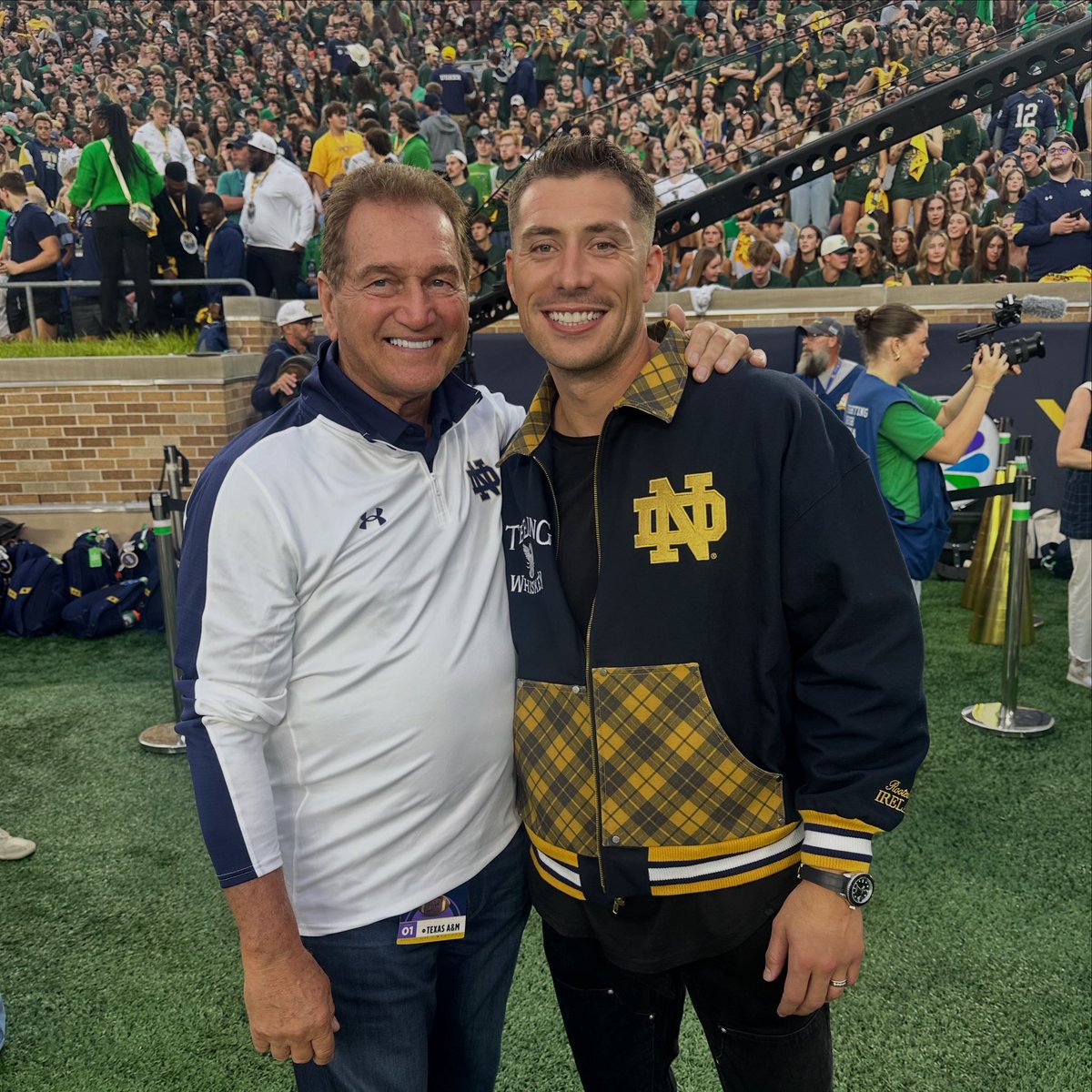 Got some legends in the house ☘️

#GoIrish☘️