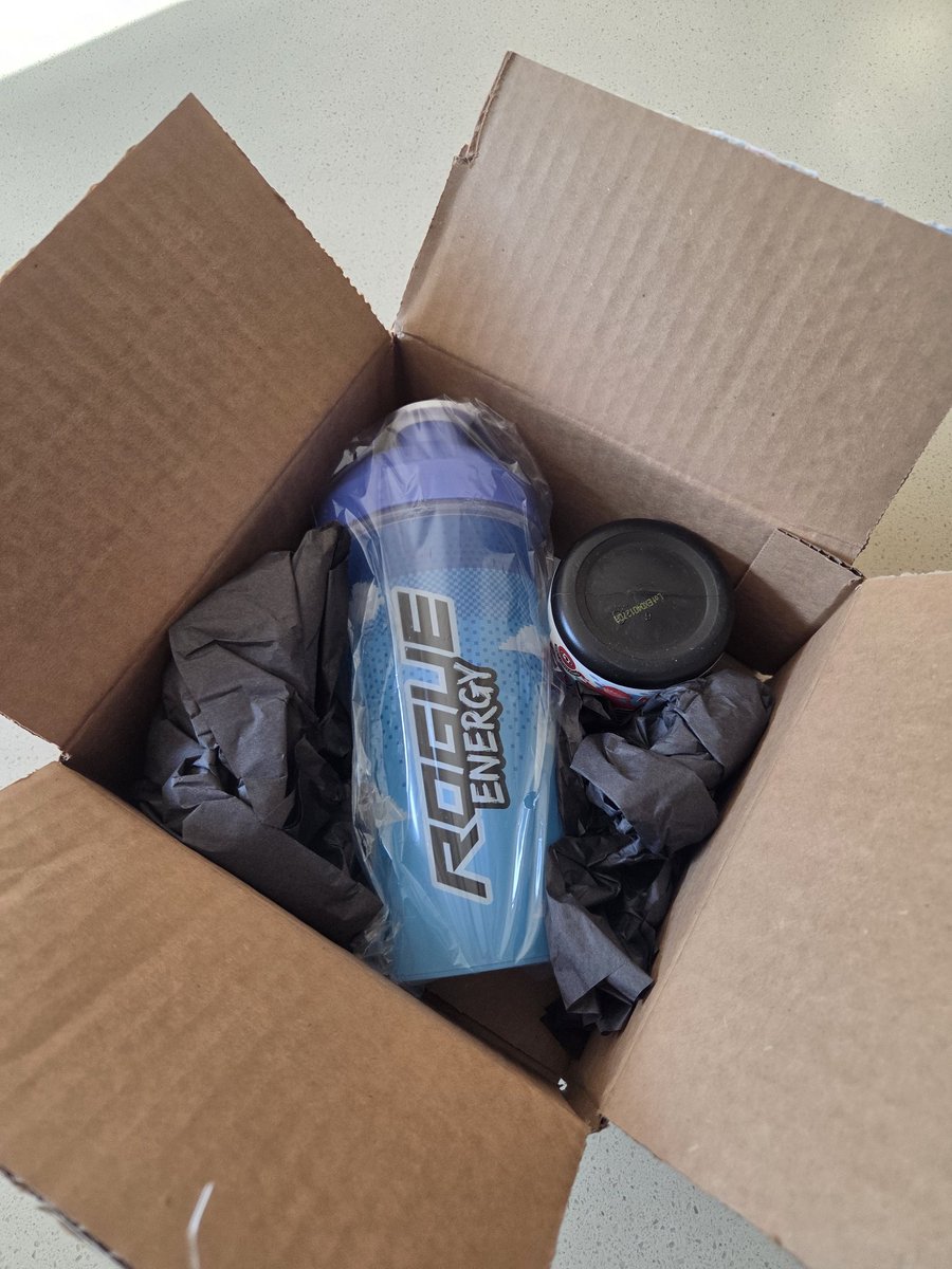 puckify2x's tweet image. Thanks so much for sending this out❤️ Use code VTP10 for 10% of your orders at @RogueEnergyGame