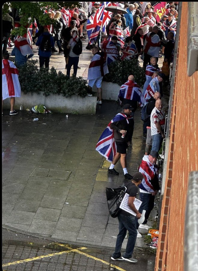 Now Go and Wash your Hands 🤣🤣
#londonmarch