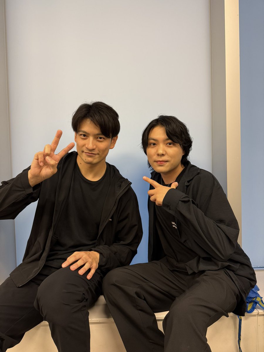 舞台『ナビゲーション2025』
いよいよ楽日！！！

あっちゅーま！
来てくれた方ほんまにありがとね。
皆様のお陰で、生きられてます。

１公演ずつ、大切に頑張りますー！🚗

ほな！またとでー！