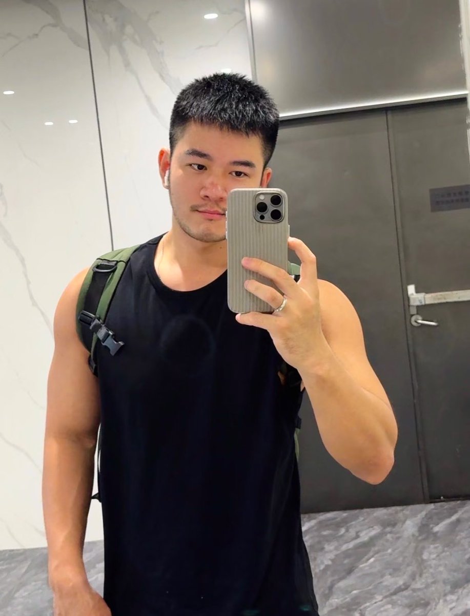 運動は定期的に自分を掃除するようなものです。 筋肉の緊張をほぐす。 仕事のストレス。 気持ちの焦り。 一度に空にして掃除する。 収穫したのは軽くて力のある自分です。🏋🏻‍♀️🏋🏻‍♀️