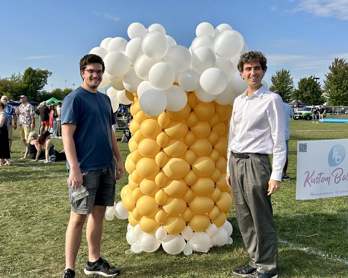 Congrats to Head for the Hills on their 10th year! I saw Aaron Boyd there and we got this photo in front of the “balloon beer”. The festival is put on by a volunteer board run by five local service clubs. I’ll miss them next year but I look forward to their return in 2027.