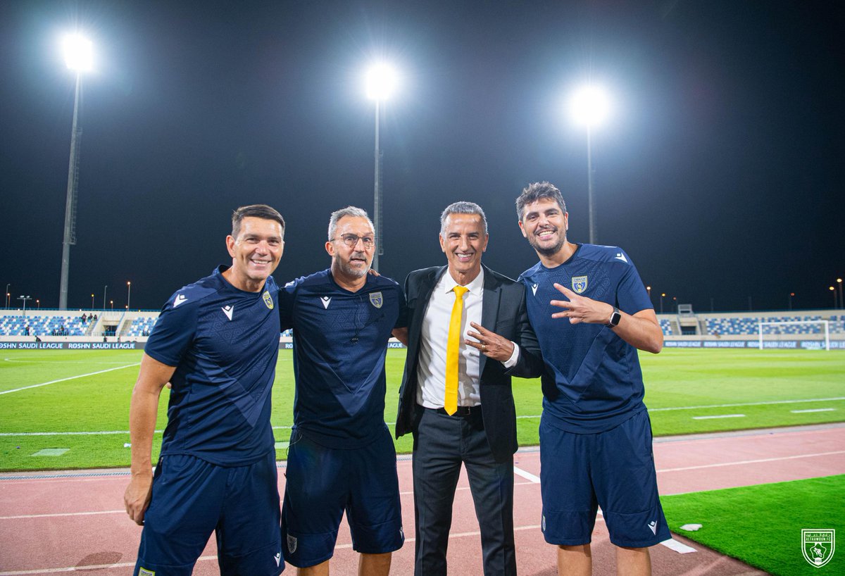 Péricles Chamusca (بيركليس شاموسكا) tweet media