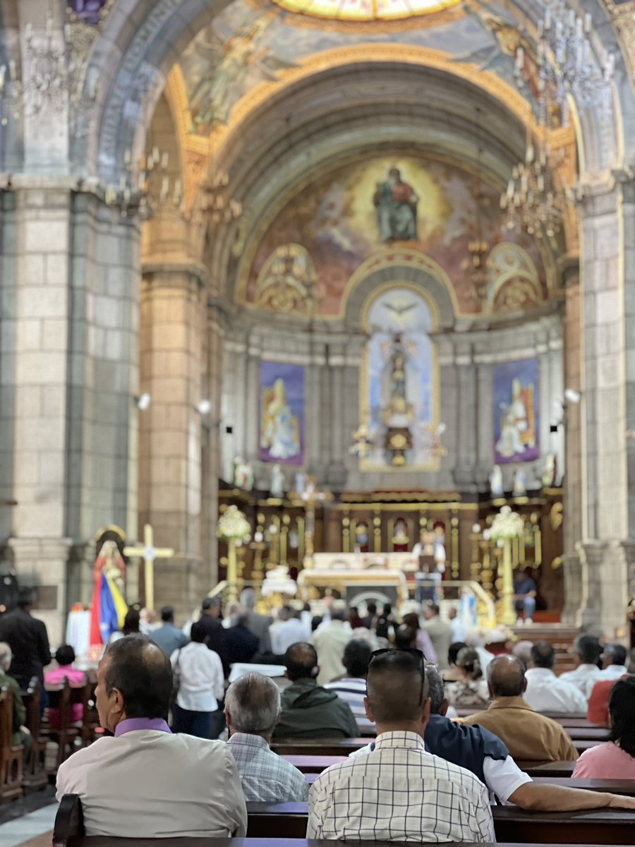 Desde la Catedral Metropolitana de #Mérida nos unimos en oración de Acción de Gracias por el aniversario de nuestro glorioso partido <a href="/ADemocratica/">Acción Democrática</a> 

#84AñosAD