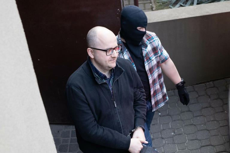 Codziennie trzeba przypominać jak syn konfidenta SB i wnuk zbrodniarza komunistycznego z UB
<a href="/DariuszMatecki/">Dariusz Matecki</a> zaszczuł dziecko na śmierć.  
PROSZĘ O RT!