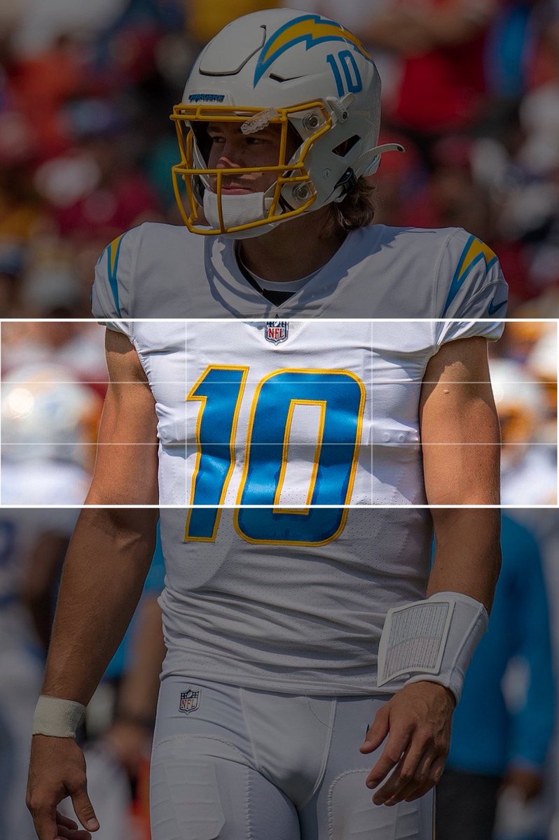 QsamaBJohnston's tweet photo. Anyone know how to get this header to fit? https://t.co/3sZov7t7Ko