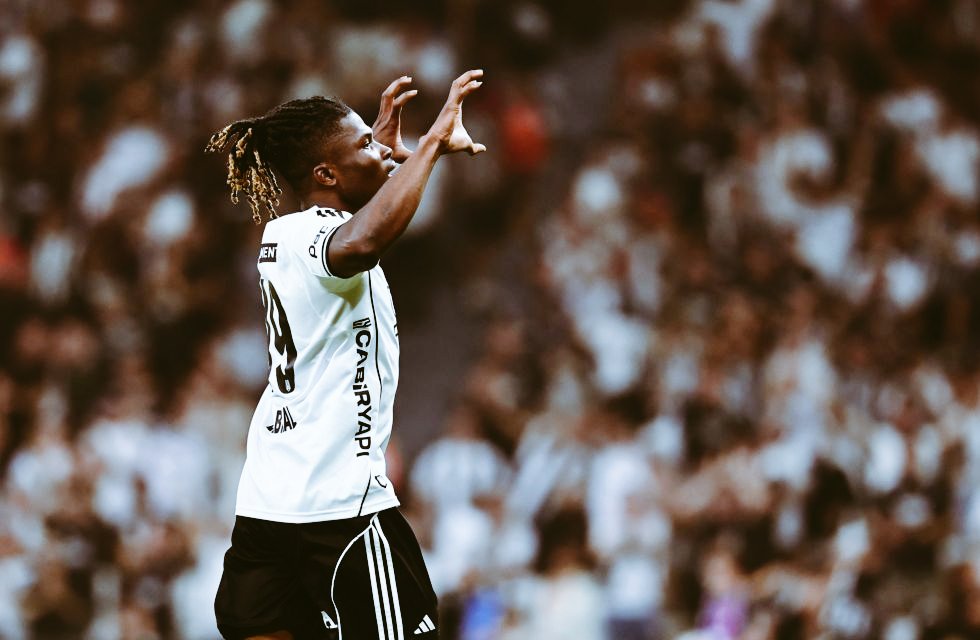 Beşiktaş Formasıyla İlk Golünü Attı 
Genç Aboubakar El Bilal Toure 🦅