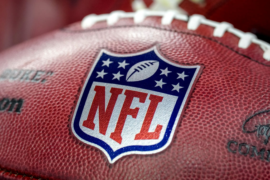 future_decoded's tweet image. 🚨 NEW #NFLPICKS 🚨
🏈 #NFLWEEK2 🏈
🏈 SUN &amp;amp; MNF 🏈
🏈 12 GAMES 🏈
⚡ ALL DECODED ! ⚡
⚡ AND NOW LIVE !⚡
💵 AVAILABLE DIRECT ON 💵
💵 #PATREON AND VIA 💵
💵 #CASHAPP &amp;amp; #CRYPTO ! 💵
📩 DM FOR DETAILS ! 📩
patreon.com/futuredecodedn…