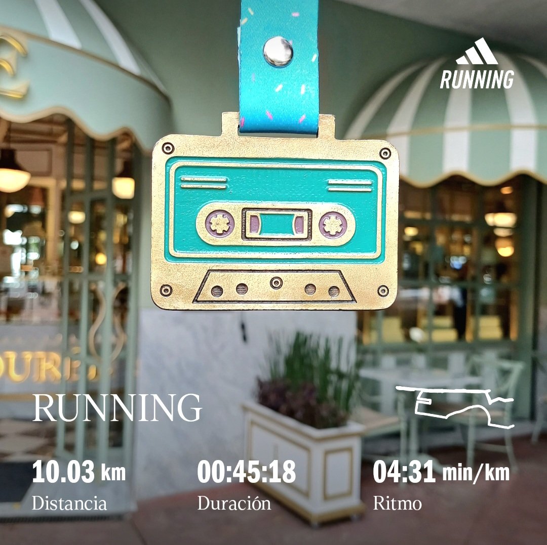 juliobikerun555's tweet photo. Poniéndole Play la cinta corre y esos kms siguen 🏃 y me trasladaron a lo retro a la época del #Cassette 📼 #10K #CorrePalCassette 📼🏃💨 mood #Virtual #KRun . @ManicomioRunner @MeEncantaCorrer @CanalRunning @CorroAMiPaso @Comunirunners #YoElegiCorrer @SumandoKMx @Aca_Runners https://t.co/ndLit9b3YN