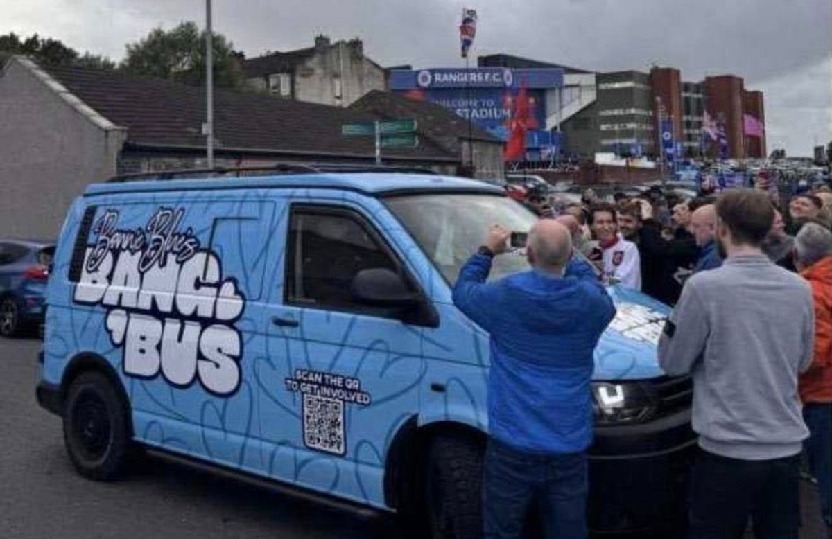 Yer Da goes tae the fitbaw and takes photos of Bonnie Blue’s spunk chariot