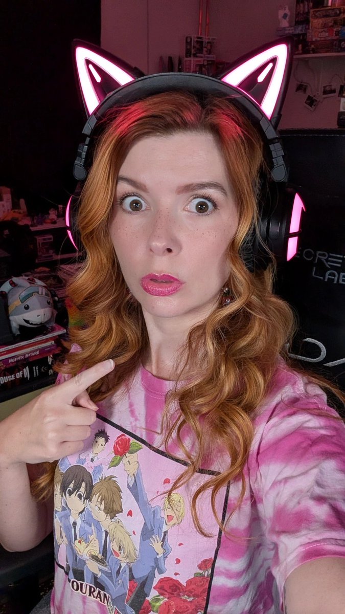 Which one is cutest? Few livestream selfies from this week. 💕