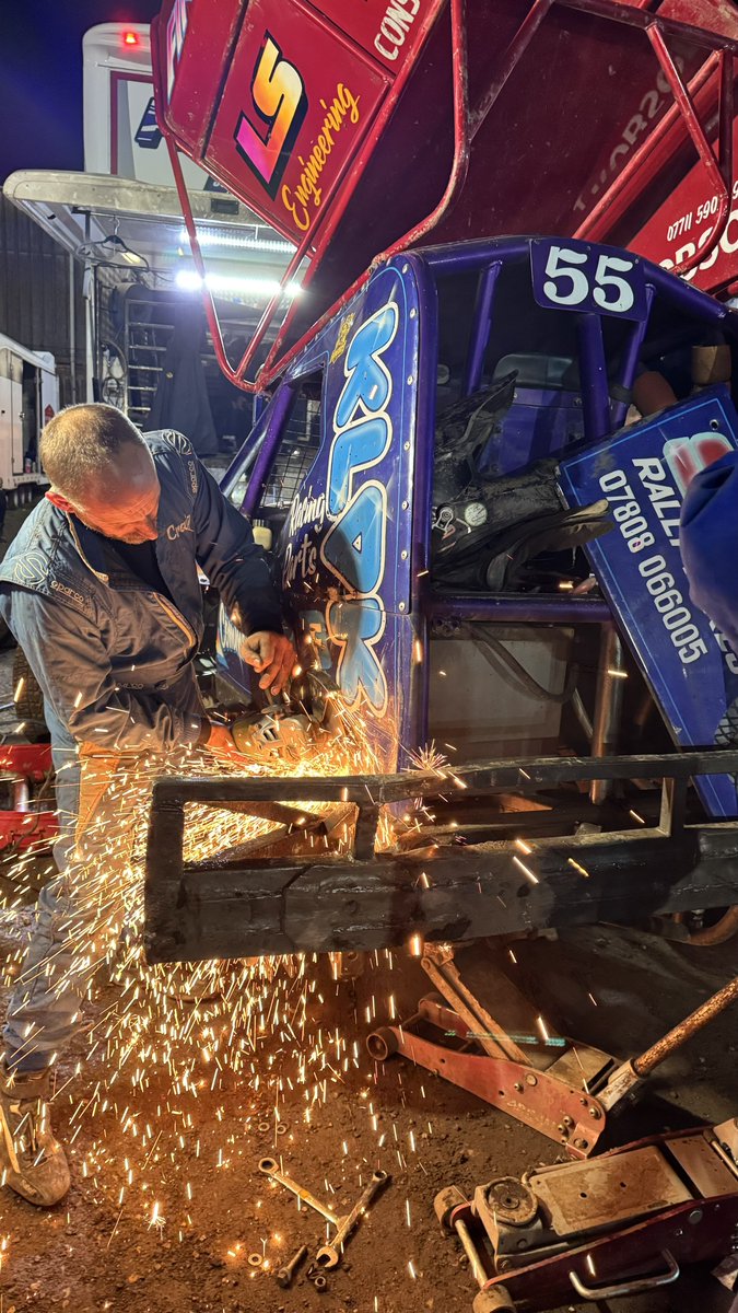 Repairs to 55 who was taken out of the lead by a lunge from 346. #BriSCAF1