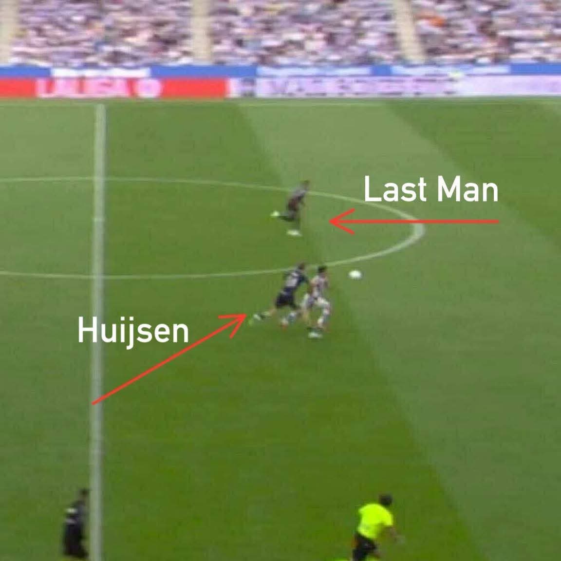 mshamimh's tweet photo. One got yellow and the other one got direct red. But the Referee is same in both matches! 😅

@LaLiga next time try to show red cards to three or four players for Madrid. Then you’ll be able to defeat Madrid! https://t.co/OWlyWYwwaw