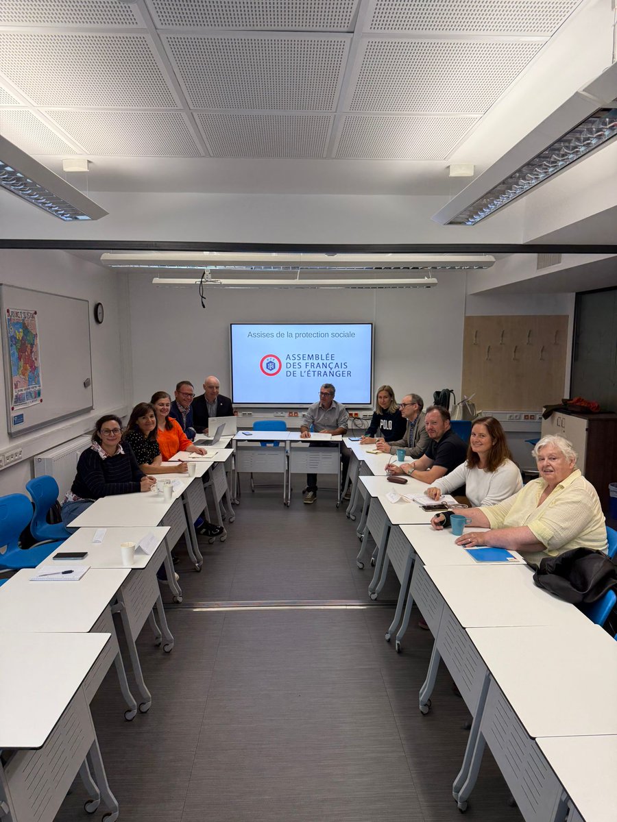 🇫🇷🇦🇹🇸🇰🇸🇮 Séance de travail à #Vienne pour les Assises de la Protection Sociale avec l'AFE. Thèmes : aides sociales, bourses scolaires, AESH, avenir de la CFE.  #ProtectionSociale #FranceEtranger #Autriche #Slovaquie #Slovénie
