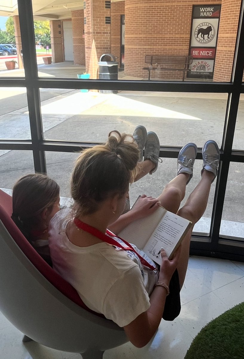 Angela Jolly tweet media