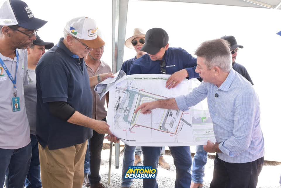 aluizionassi's tweet image. Obras do #Porto fluvial da Amaggi em #Roraima.
R$ 100 milhões em investimentos que baixarão os custos nas exportações de grãos e importação de fertilizantes.

#Agro_Roraima
#Soja_Roraima
#Roraima_AMelhorFronteiraAgrícolaDoBRASIL
#RoraimaEstadoLuz 🌞
#AtraçãoDeInvestimentos 🏁🏁🏁