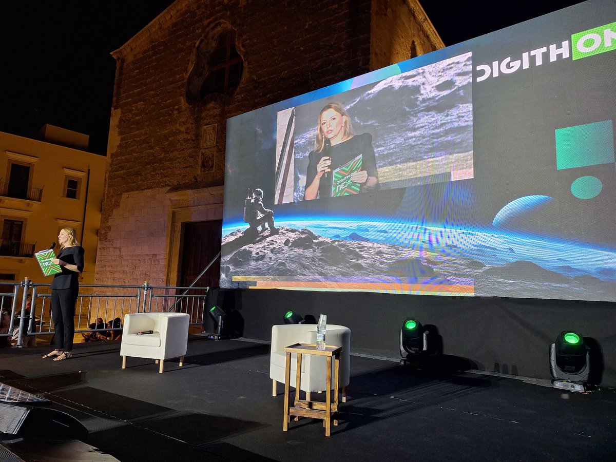 digith_on's tweet image. &quot;Agentic AI: il ruolo dell&apos;intelligenza artificiale per la ricostruzione dei territori colpiti da querra e cambiamenti climatici&quot;
@barbaracarfagna, giornalista RAI, a #DigithON2025 .

#Next