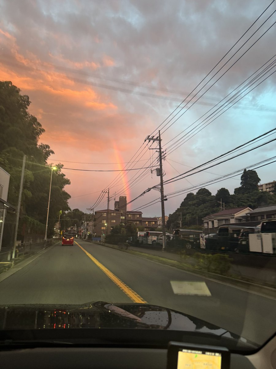 haseshun17's tweet photo. 朝5時の虹
薄暗くても虹はでるのか https://t.co/12J1yLjUvR
