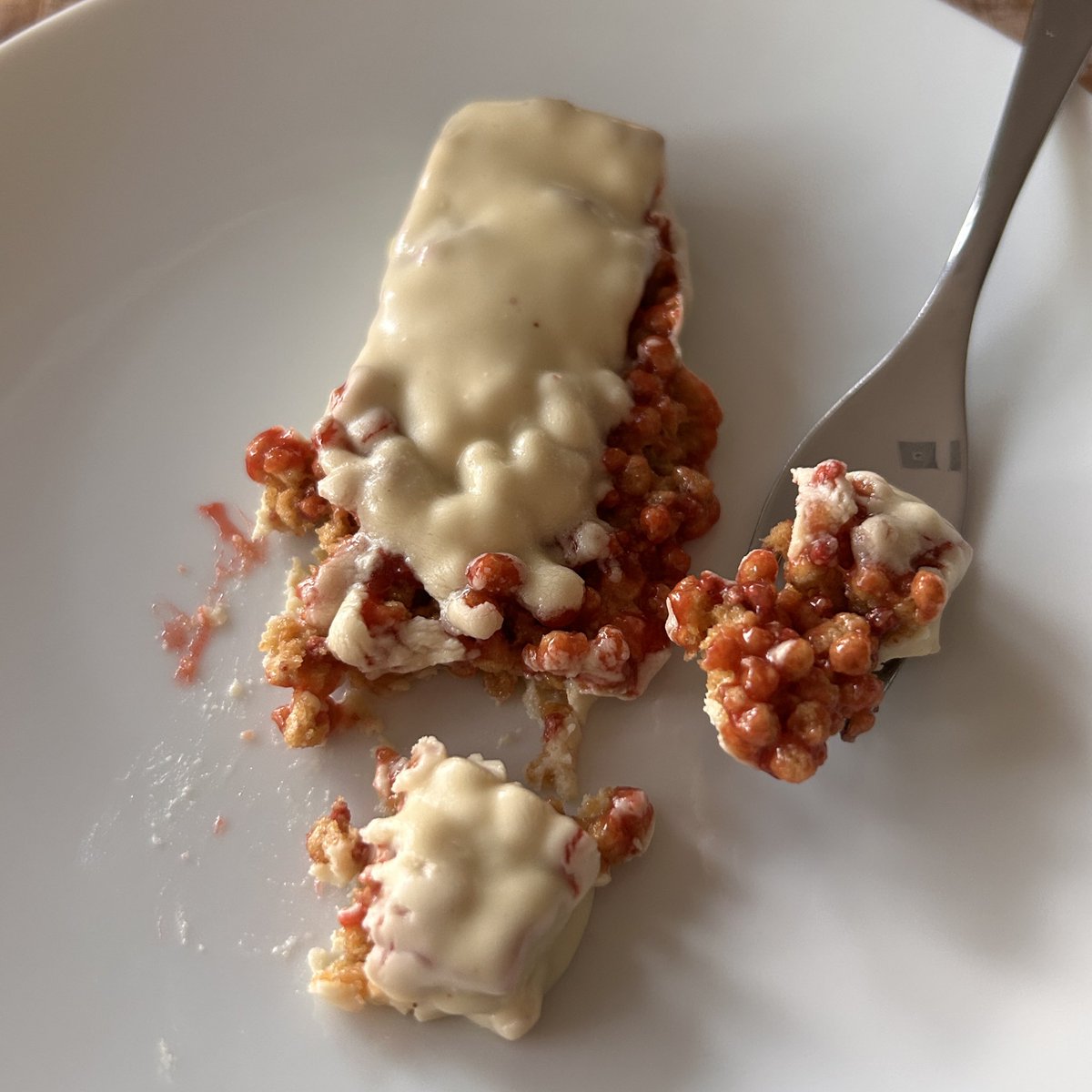 barrinha do dia: crunch de morango no microondas