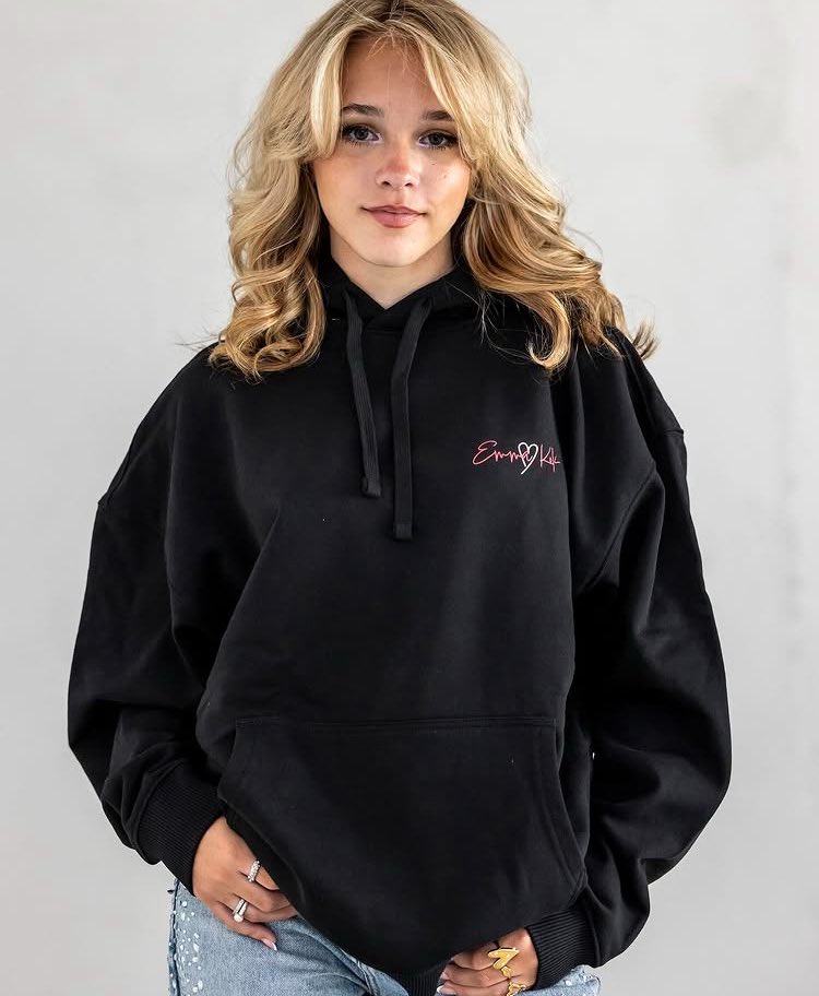 OfficialEmmaKok's tweet image. It’s september! Hoody time! Shop now: emmakok.com/shop

#sweater #hoody #merchandise #shopnow