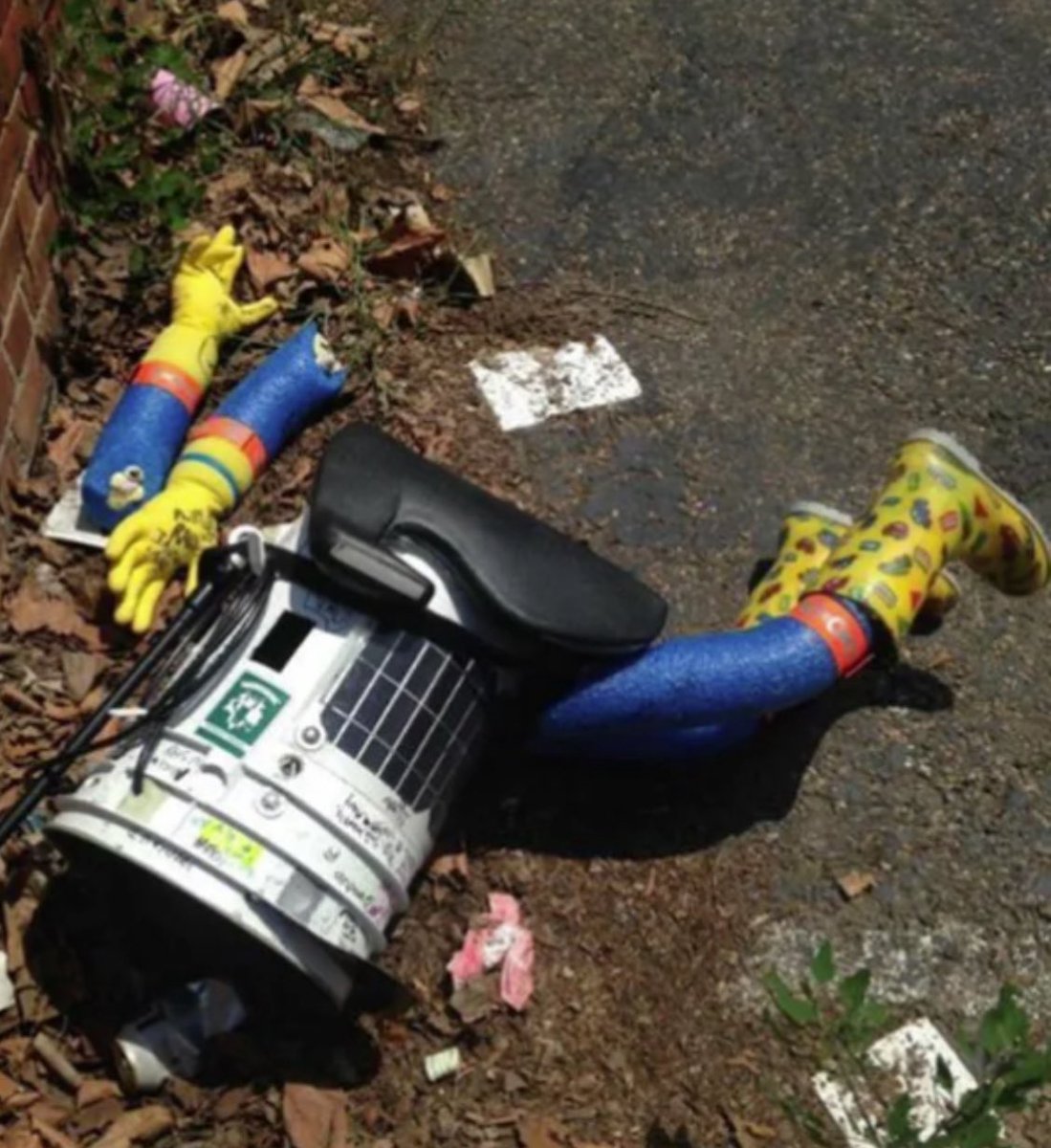 OU avenged HitchBot ❤️