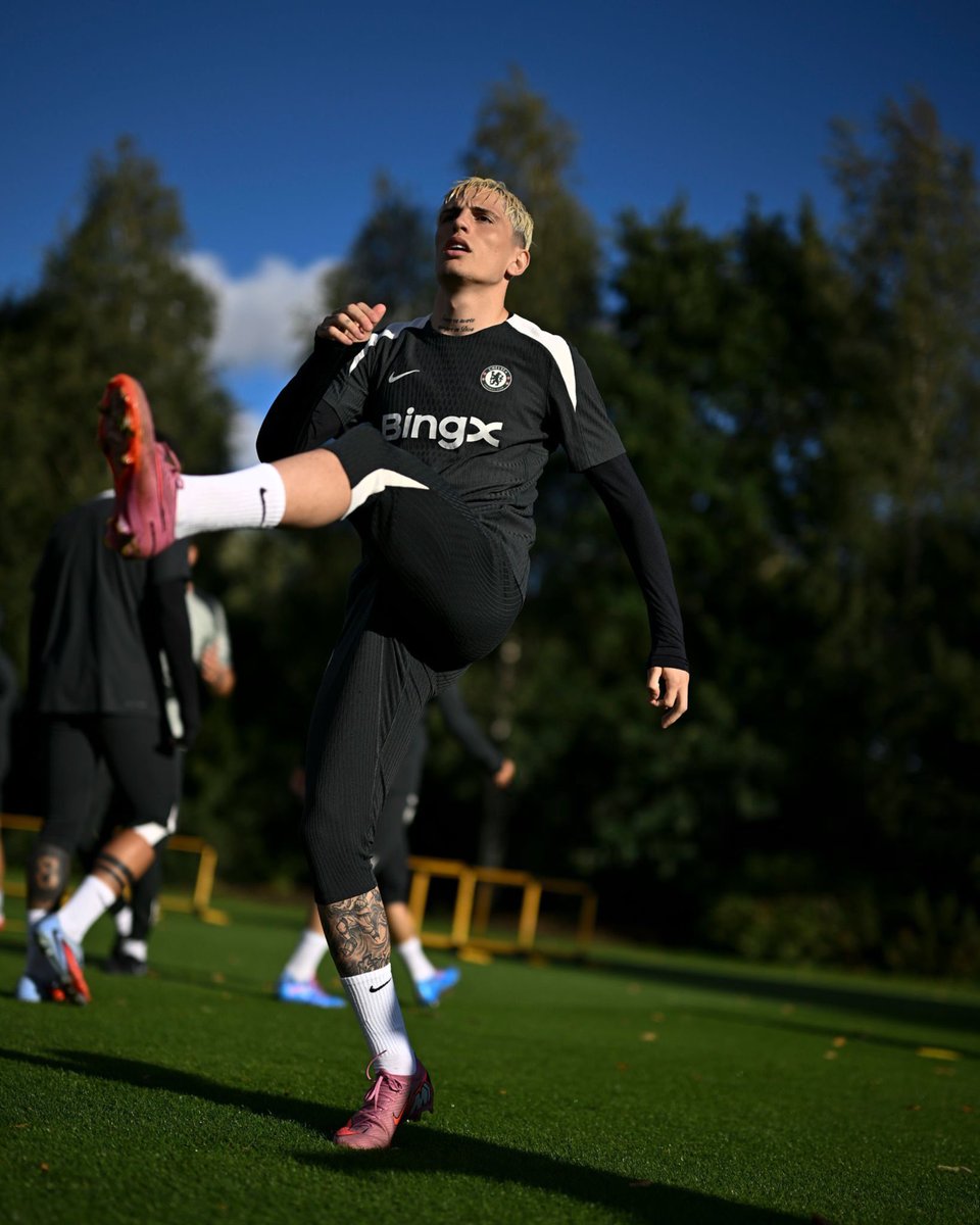 2 minutes into his debut and he already has an assist. GARNACHO IS HIM ☺️💙

#Cfc #BRECHE