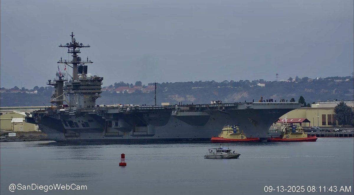 WarshipCam's tweet photo. USS Carl Vinson (CVN 70) Nimitz-class aircraft carrier leaving San Diego - September 13, 2025

SRC: YT- SanDiegoWebCam https://t.co/fFdHBgXjPz
