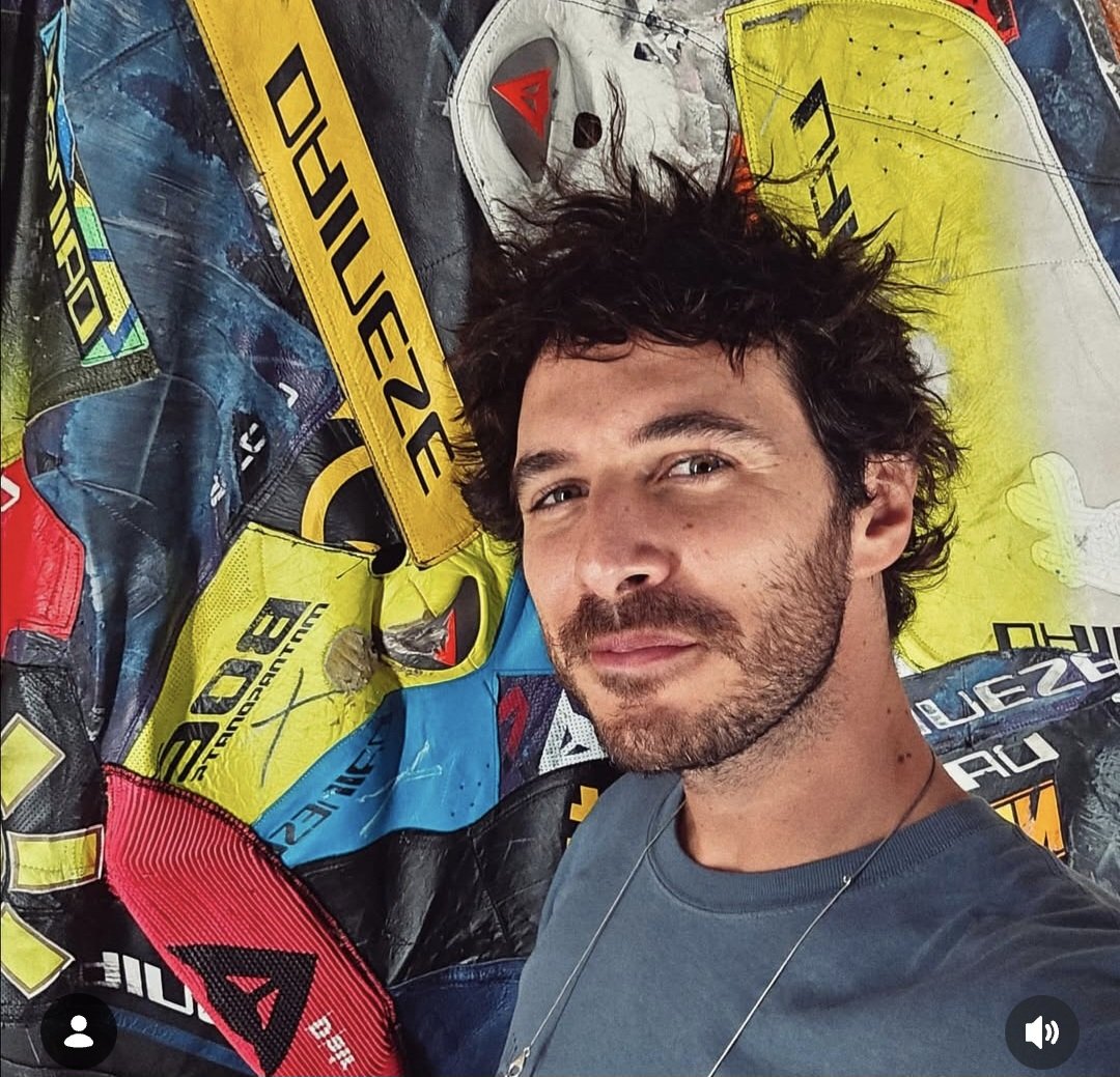 bennyyz_'s tweet image. sono quasi le 23 e @pierspollon decide di regalarci un carosello meraviglioso e pieno di dolcezza🥹
#Spollondì #Spollonverso