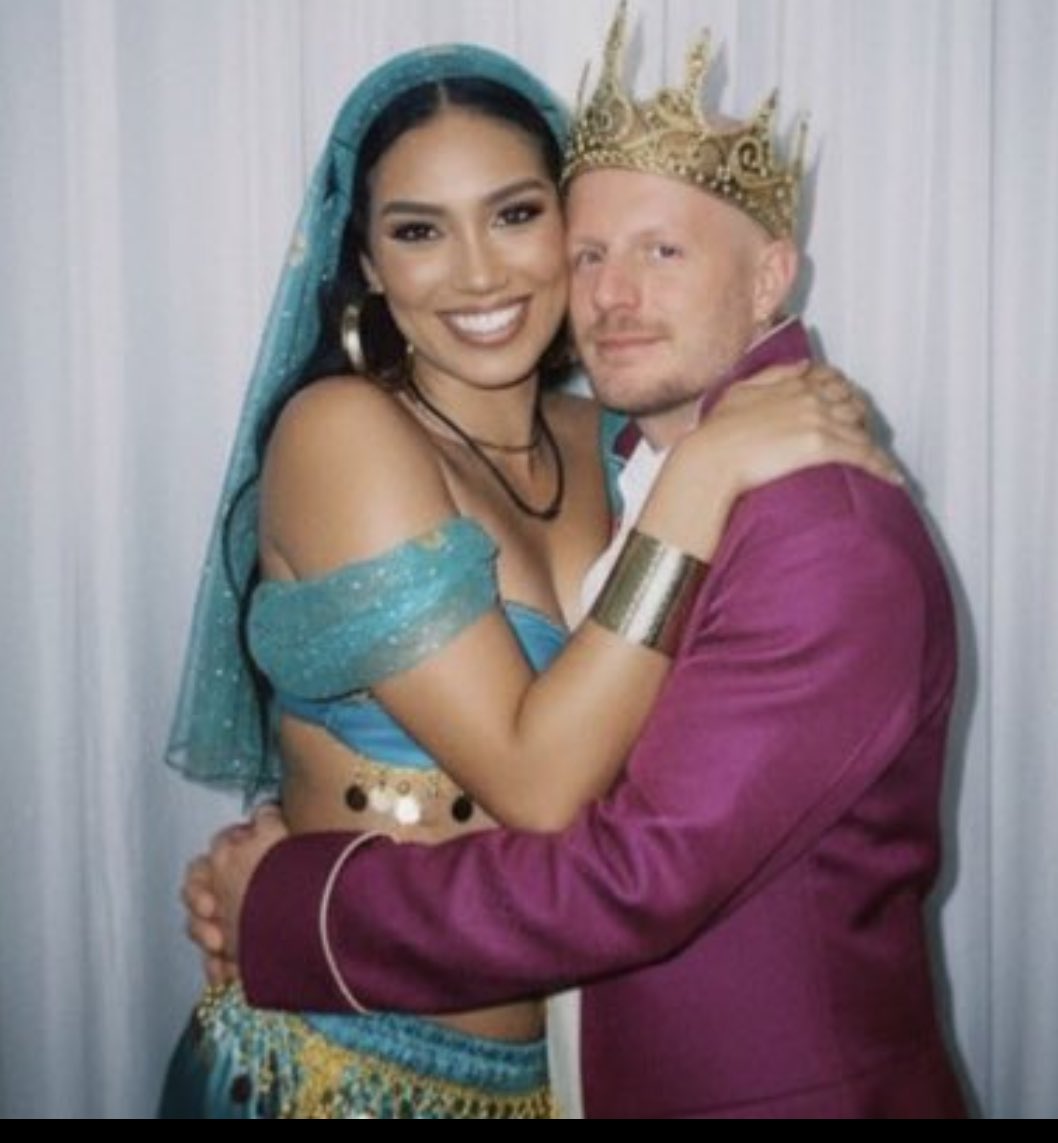 biebstargaryen's tweet image. Mis papis