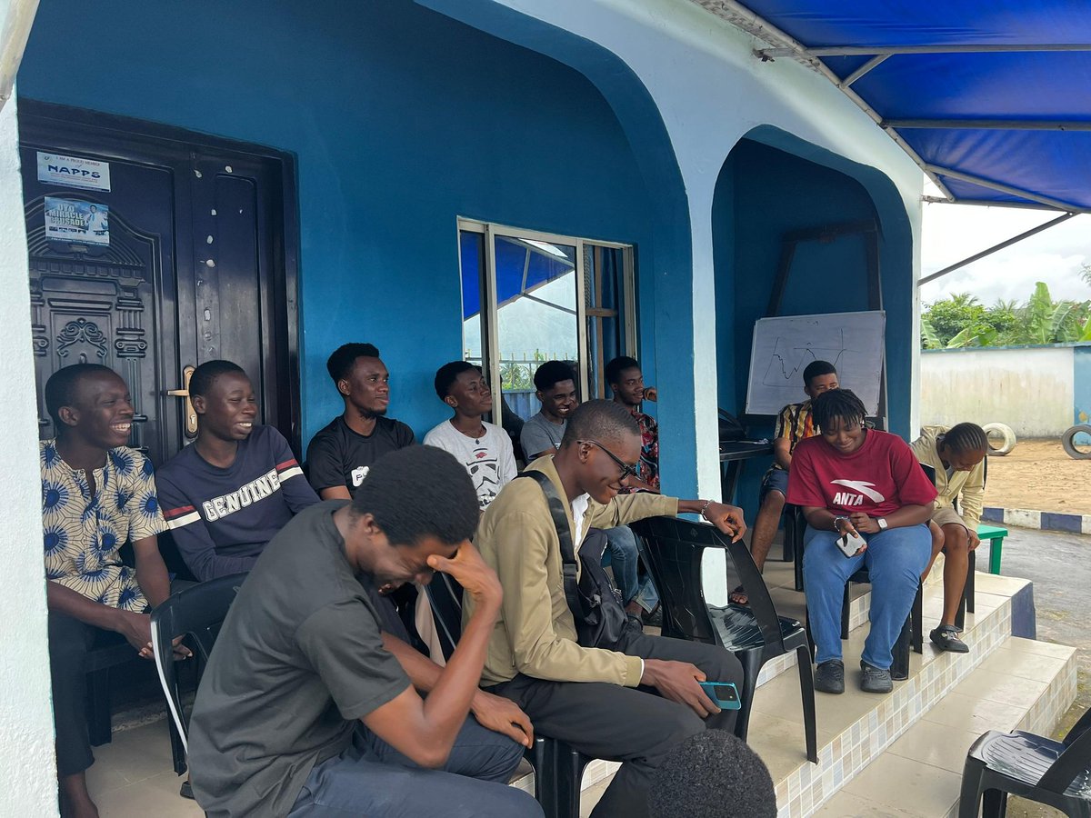 josephcosmos01's tweet image. At @py_50c today, we came together as family — learning tech, growing in Scripture, and building skills that shape tomorrow.
We’re not just learning; we’re preparing to lead. 🚀✨
"The future depends on what you do today." — Mahatma Gandhi
LEARN. BUILD. IMPACT 💙💛