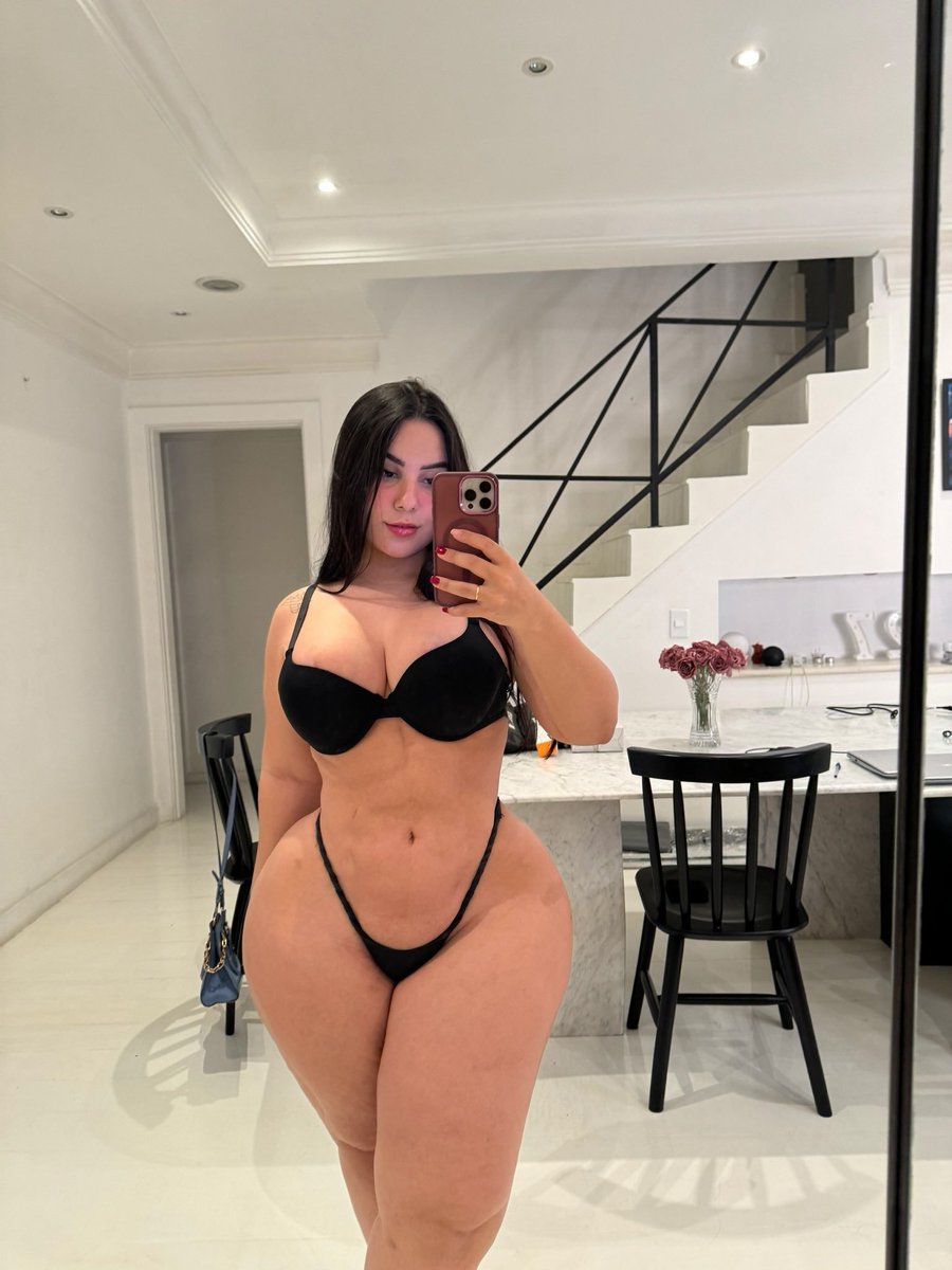 VickyMatosa's tweet photo. Send me nudes and I will follow you https://t.co/835farHMsn