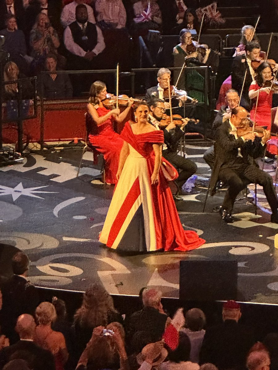 Ginger Spice, eat your heart out 🇬🇧#lastnightoftheproms